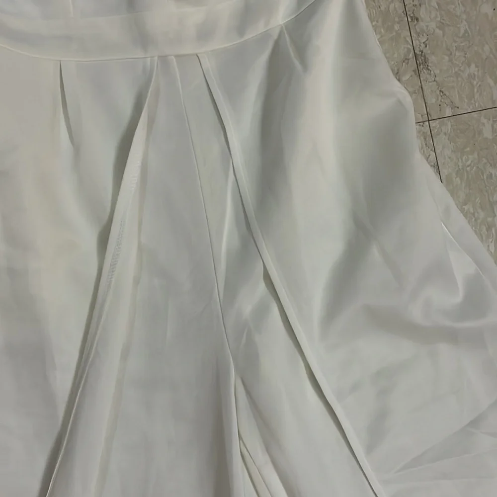 Jump suit - Picture 4 of 9